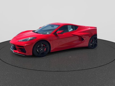 Used 2022 Chevrolet Corvette Stingray Premium Cpe w/ Z51 Performance Package RWD image 5