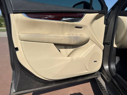 Used 2019 Cadillac XT5 Luxury FWD image 10