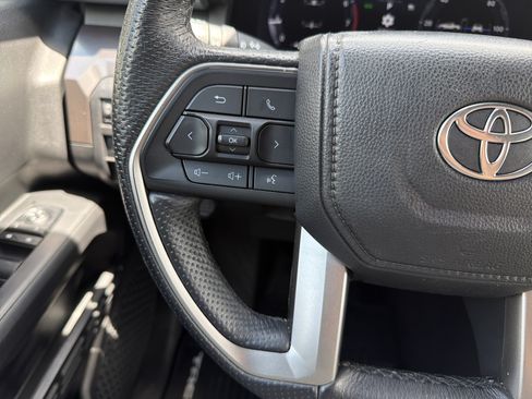 Used 2024 Toyota Tacoma TRD Off-Road AWD/4WD image 19