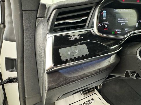 Used 2021 Audi Q8 Premium AWD/4WD image 15