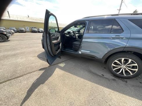 Used 2026 Ford Explorer ST-Line AWD/4WD image 9