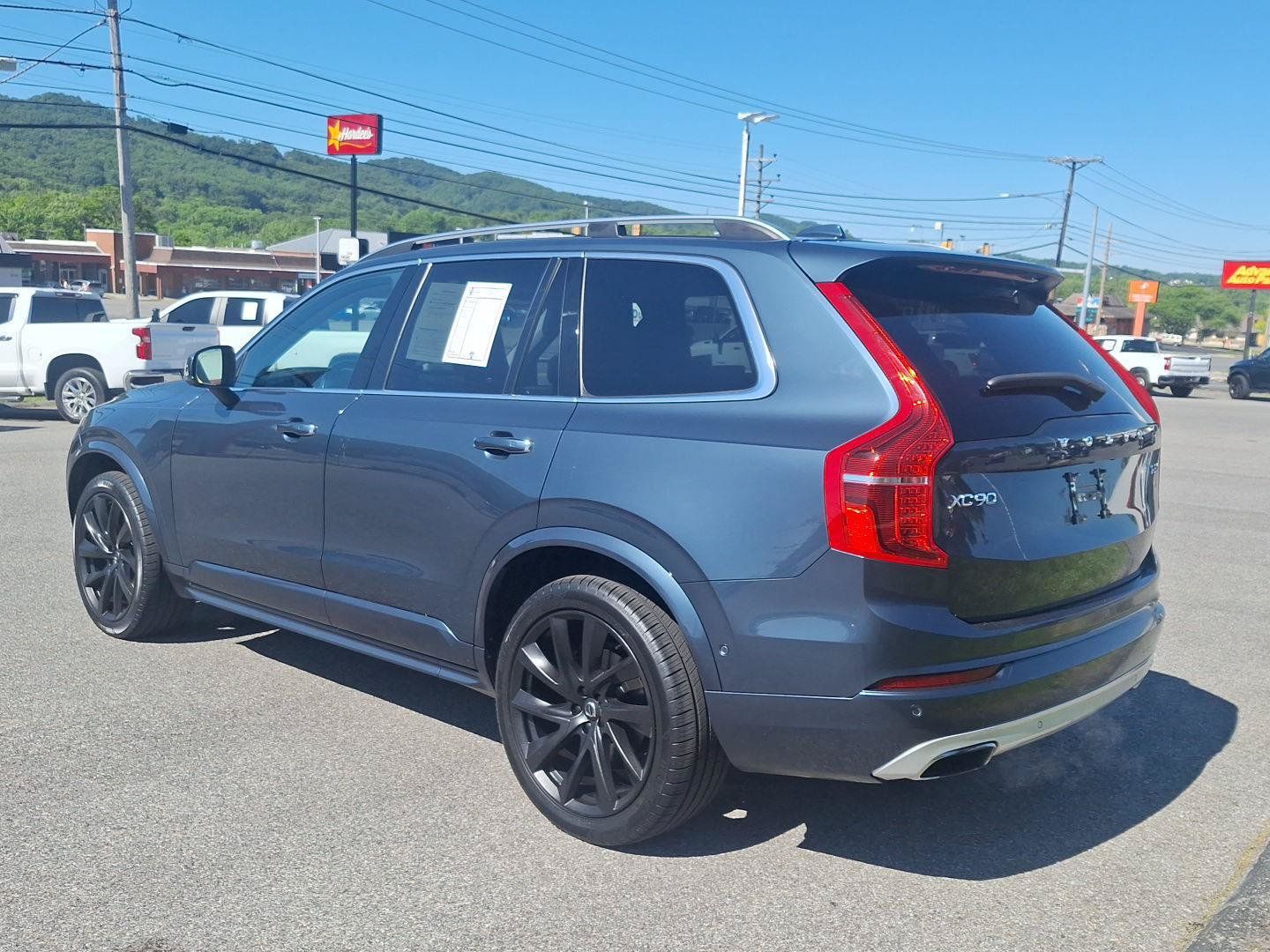 Used 2019 Volvo XC90 T6 Momentum AWD/4WD image 5