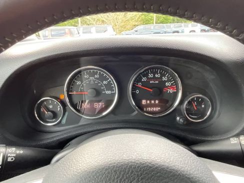Used 2015 Jeep Wrangler Unlimited Rubicon AWD/4WD image 17
