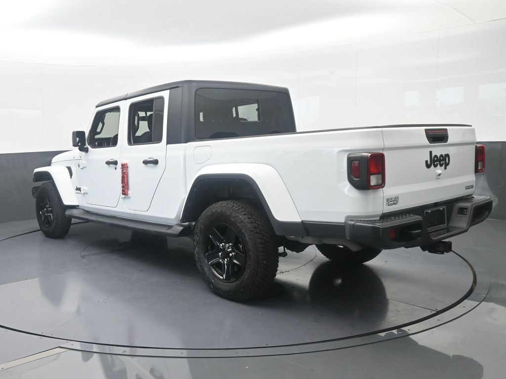Used 2021 Jeep Gladiator Sport AWD/4WD image 4
