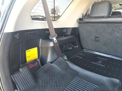 Used 2021 Toyota 4Runner Limited image 18