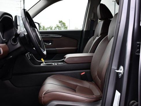 Used 2024 Honda Pilot Elite image 13