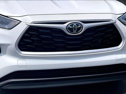 Used 2026 Toyota Highlander XLE AWD/4WD image 31