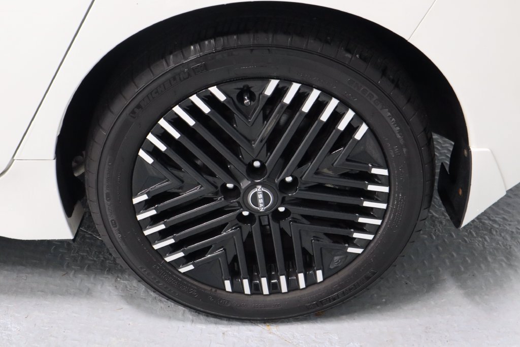 Certified 2024 Nissan Leaf SV Plus FWD image 19