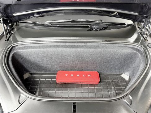 Used 2018 Tesla Model X 75D AWD/4WD image 23