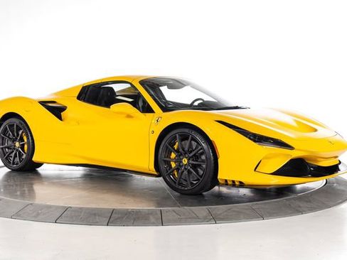 Certified 2021 Ferrari F8 Tributo image 12