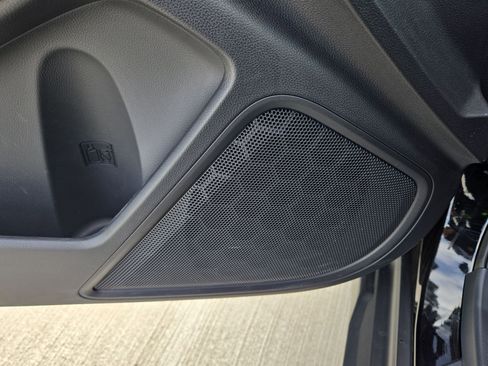 Used 2025 Subaru Outback Premium image 14