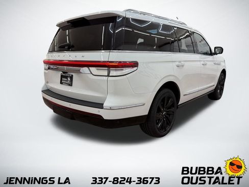 Used 2023 Lincoln Navigator Reserve image 5