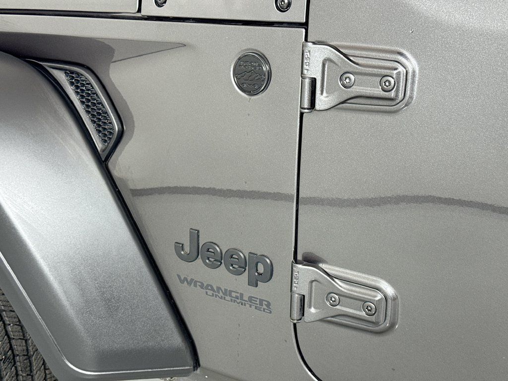 Used 2022 Jeep Wrangler Unlimited Sport AWD/4WD image 10