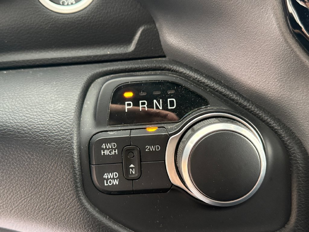 Used 2024 RAM 2500 Big Horn w/ Level 2 Equipment Group AWD/4WD image 19
