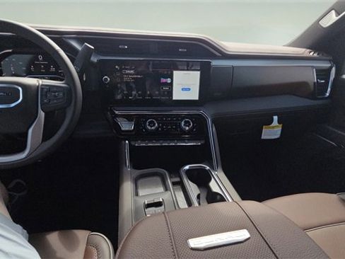New 2025 GMC Sierra 2500 Denali w/ Denali Reserve Package image 38