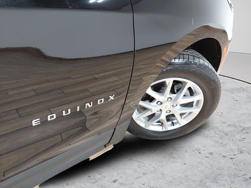 Certified 2022 Chevrolet Equinox LS AWD/4WD image 11