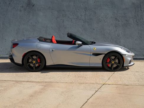 Certified 2022 Ferrari Portofino M Base image 7