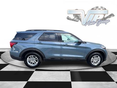 Used 2026 Ford Explorer Active AWD/4WD image 5