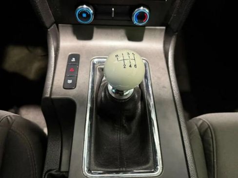 Used 2013 Ford Mustang GT image 18