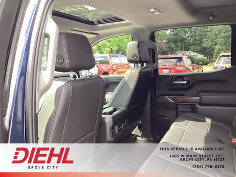 Used 2021 Chevrolet Silverado 1500 LT Trail Boss w/ Convenience Package II AWD/4WD image 19