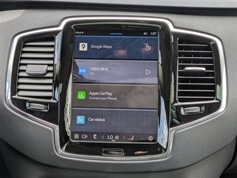 Certified 2025 Volvo XC90 B6 Plus image 19