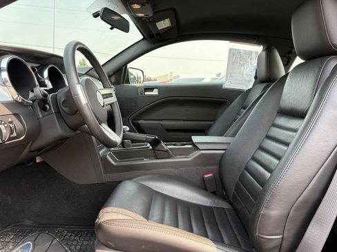 Used 2009 Ford Mustang GT RWD image 18