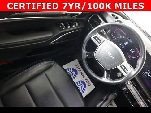 Used 2025 Kia Telluride S FWD image 17