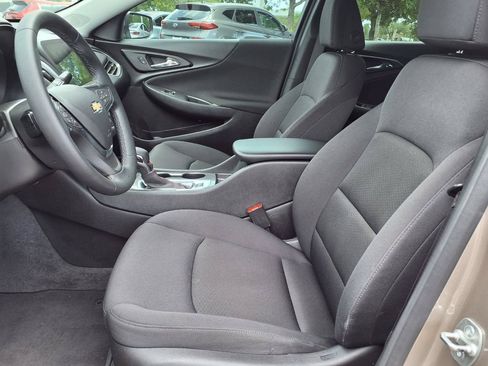 Used 2024 Chevrolet Malibu RS FWD image 22
