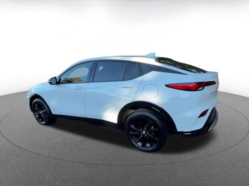 Used 2025 Buick Envista Sport Touring image 10