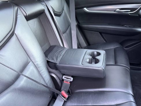 Used 2017 Cadillac XT5 Luxury w/ Driver Awareness Package image 22