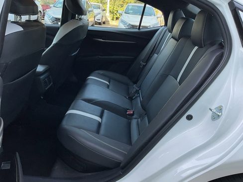 Used 2025 Toyota Camry SE image 15