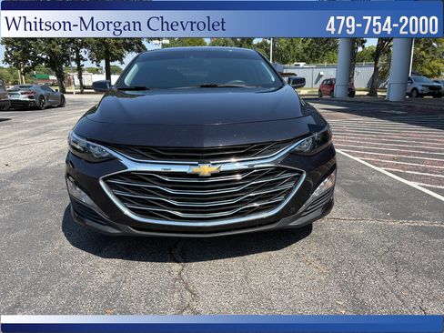 Used 2023 Chevrolet Malibu LT FWD image 2
