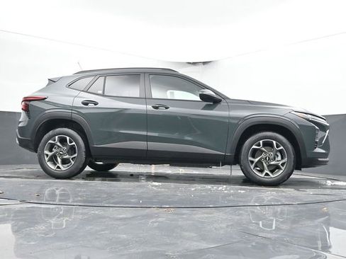 New 2026 Chevrolet Trax LT w/ Driver Confidence Package FWD image 49