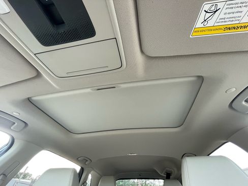 Used 2023 Honda CR-V EX-L image 17