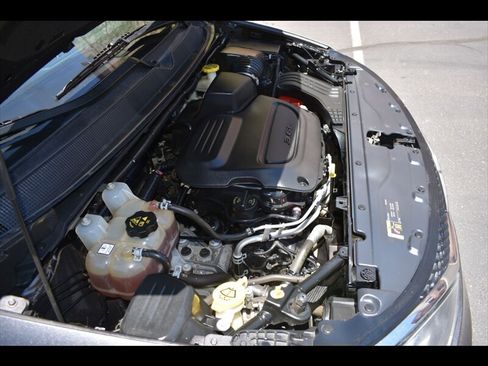 Used 2021 Chrysler Voyager Lxi FWD image 42