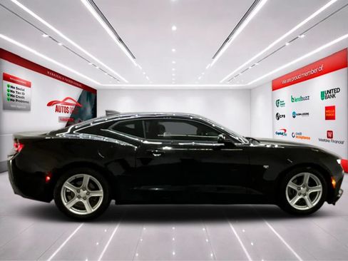 Used 2018 Chevrolet Camaro LS RWD image 8