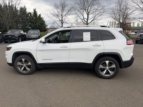 Used 2021 Jeep Cherokee Limited w/ Elite Package image 4