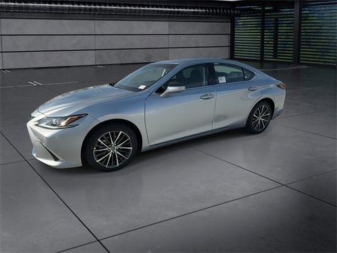 New 2025 Lexus ES 350 w/ Premium Package image 4
