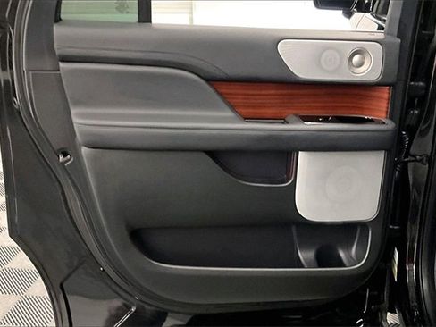 Used 2023 Lincoln Navigator L Reserve w/ Equipment Group 201A image 19