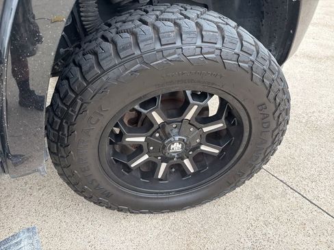 Used 2019 RAM 2500 Limited image 15