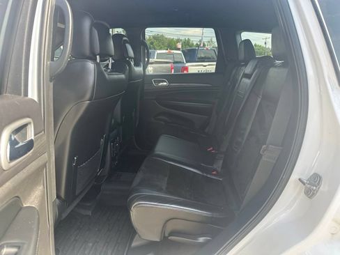 Used 2018 Jeep Grand Cherokee Altitude AWD/4WD image 31