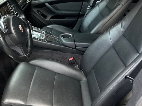 Used 2015 Porsche Panamera 4S image 10