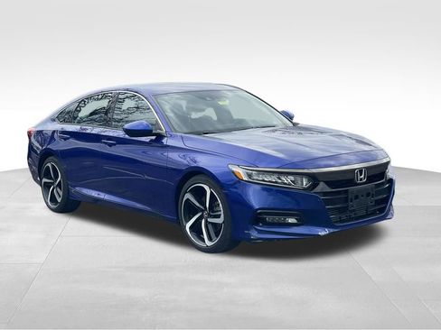 Used 2020 Honda Accord Sport image 3