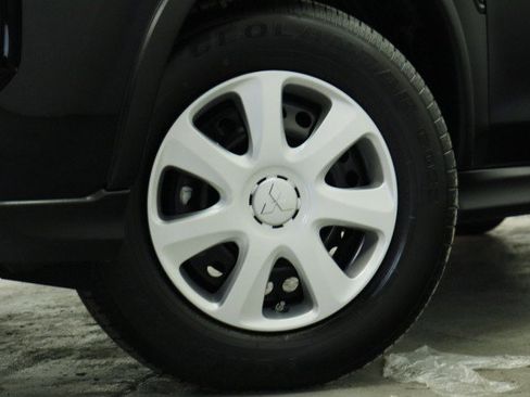 Used 2026 Mitsubishi Outlander Sport AWD image 3