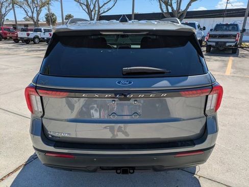 Certified 2025 Ford Explorer Active image 5