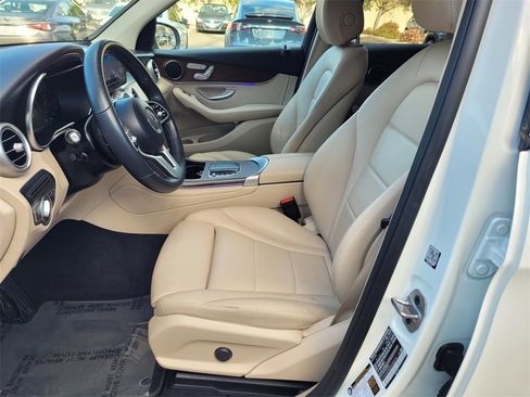 Used 2022 Mercedes-Benz GLC 300 w/ Multimedia Package Lite image 20