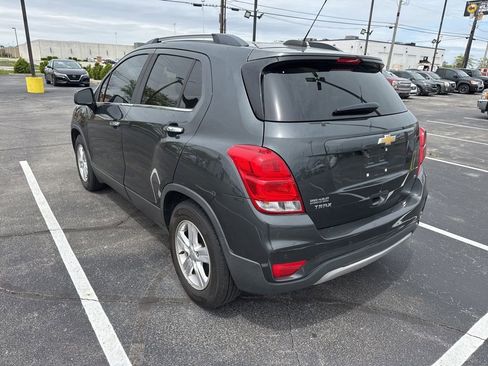 Used 2018 Chevrolet Trax LT w/ Driver Confidence Package FWD image 6