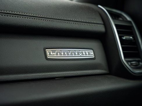 Used 2023 RAM 1500 Laramie AWD/4WD image 40