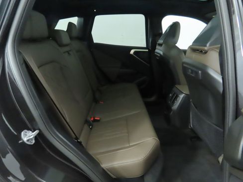 Used 2025 BMW X3 xDrive30i w/ Premium Package image 25