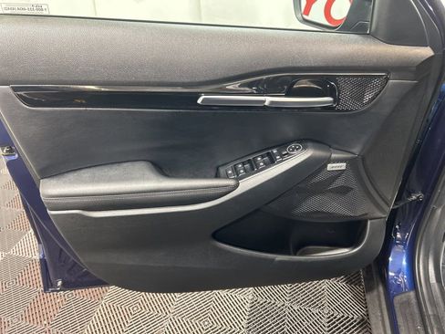 Used 2024 Kia Seltos SX w/ SX Sunroof Package image 21